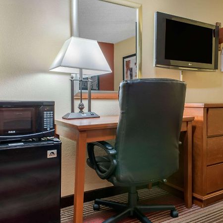 Quality Inn Columbus-East Kültér fotó