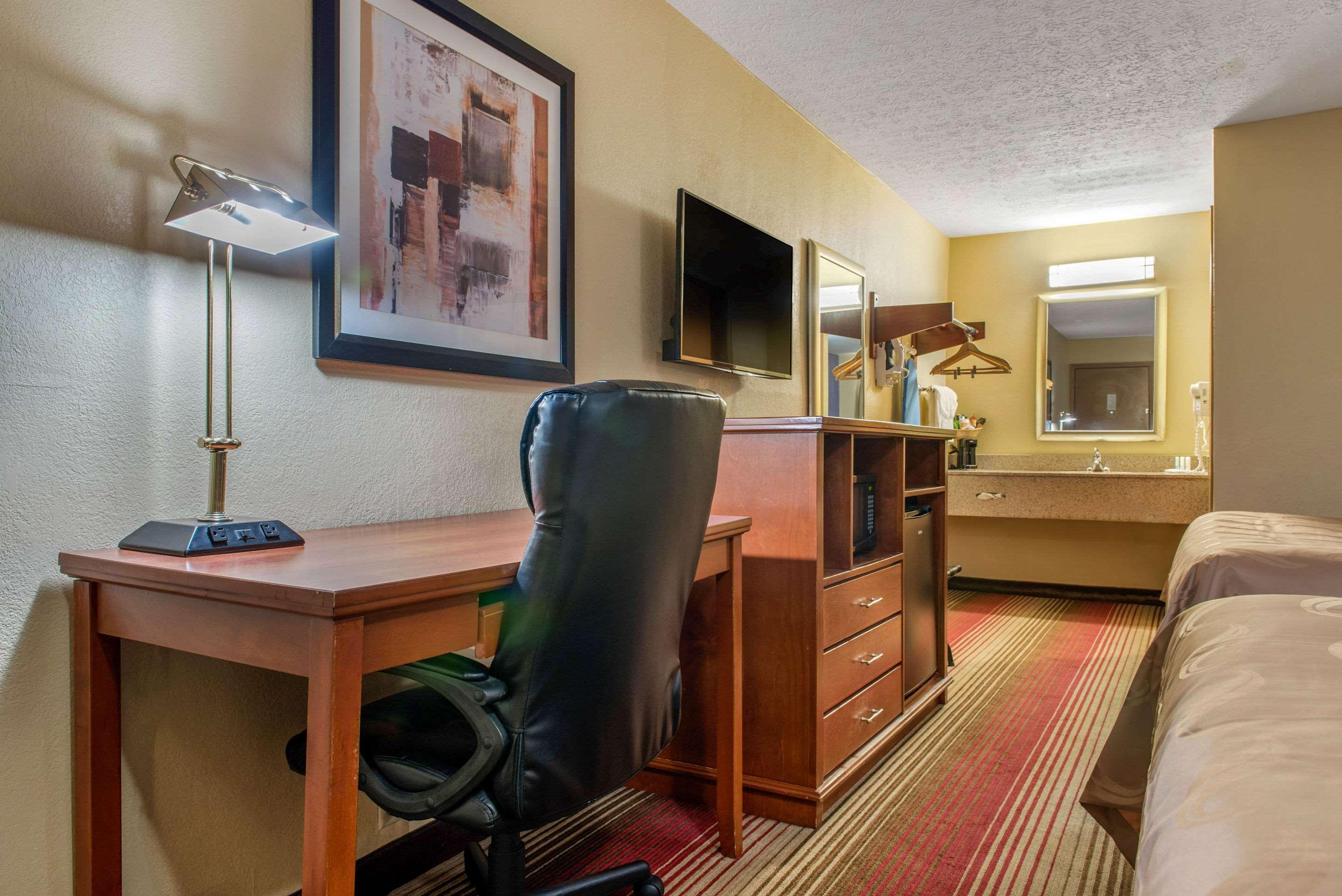 Quality Inn Columbus-East Kültér fotó