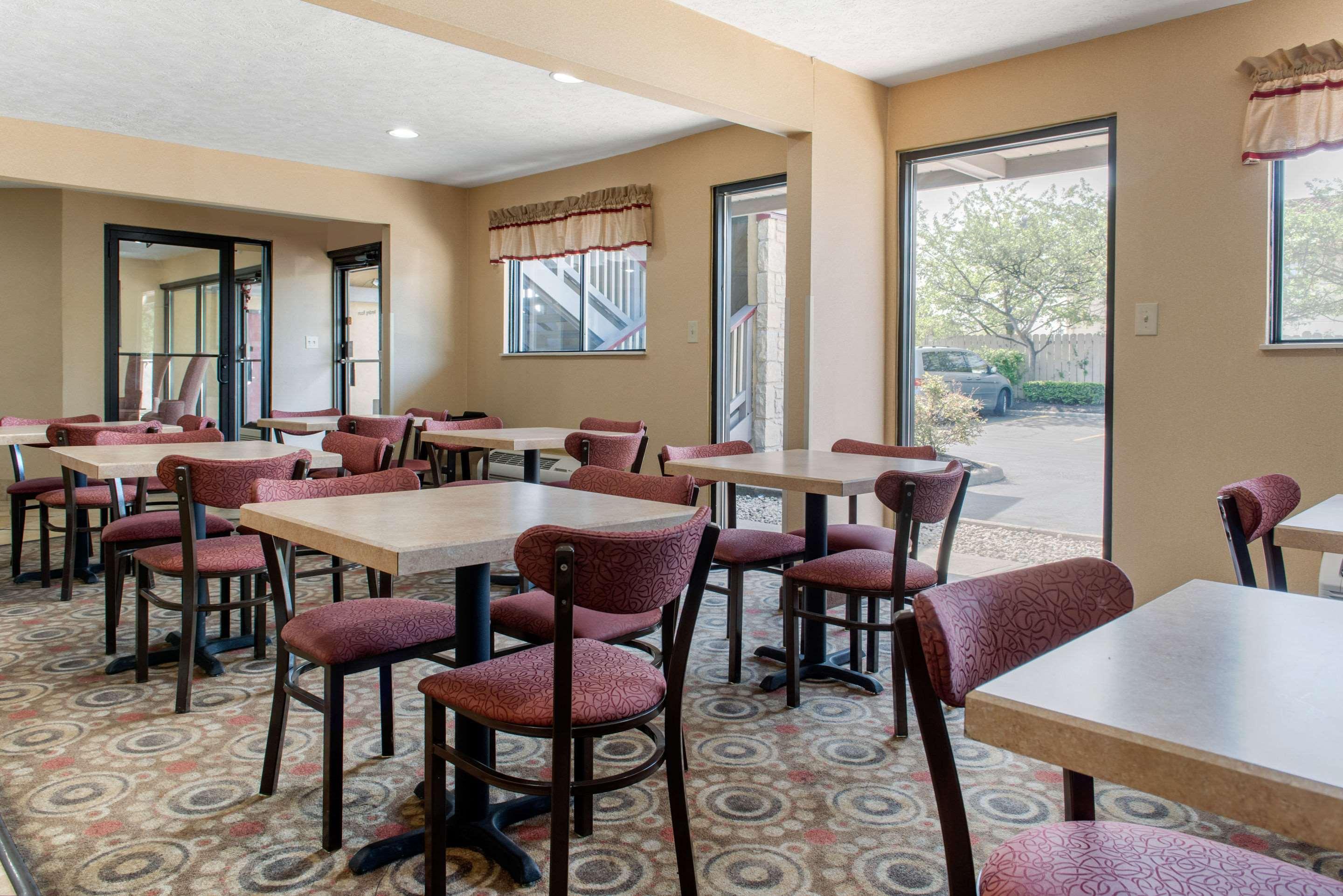Quality Inn Columbus-East Kültér fotó