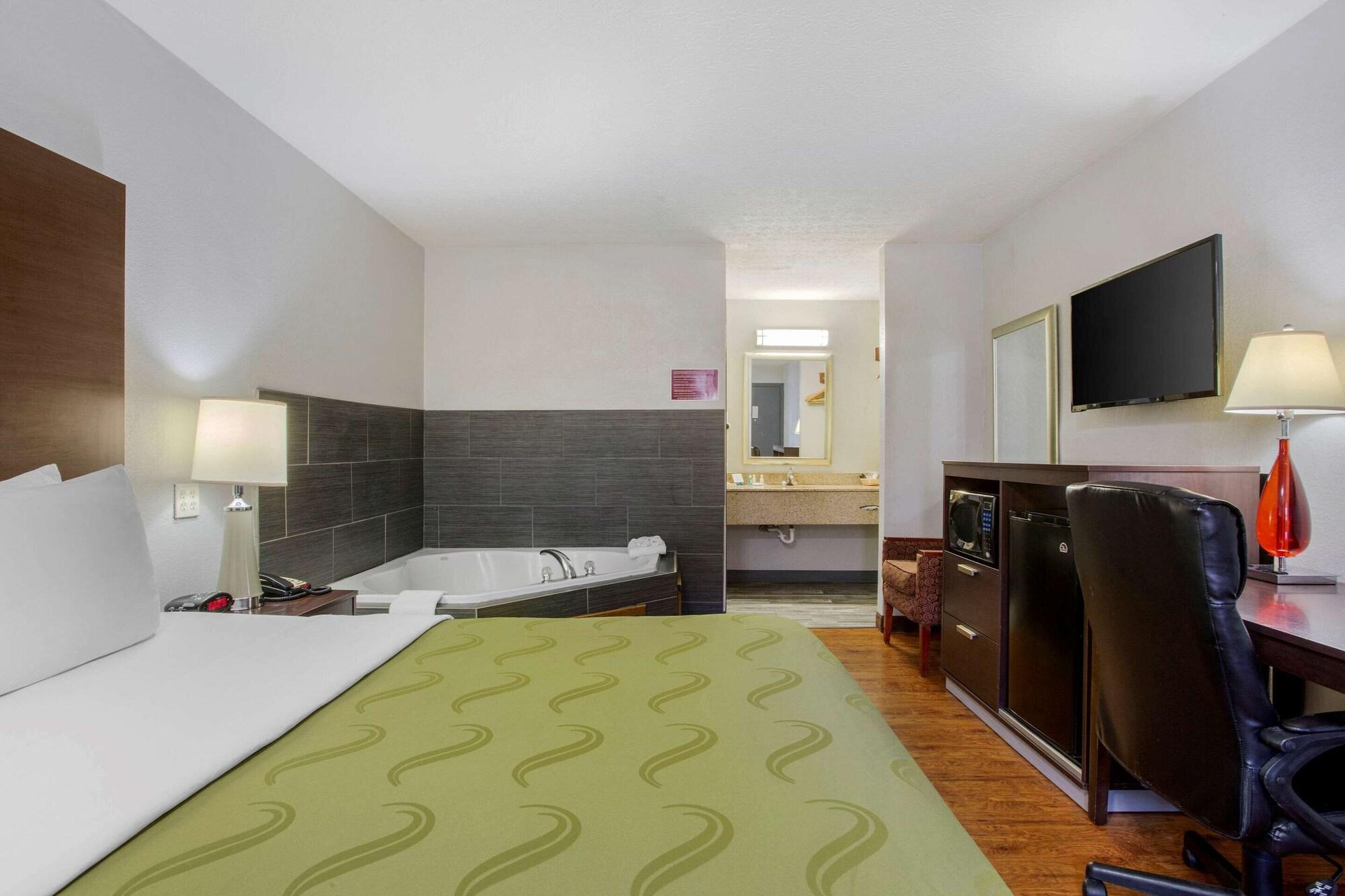 Quality Inn Columbus-East Kültér fotó