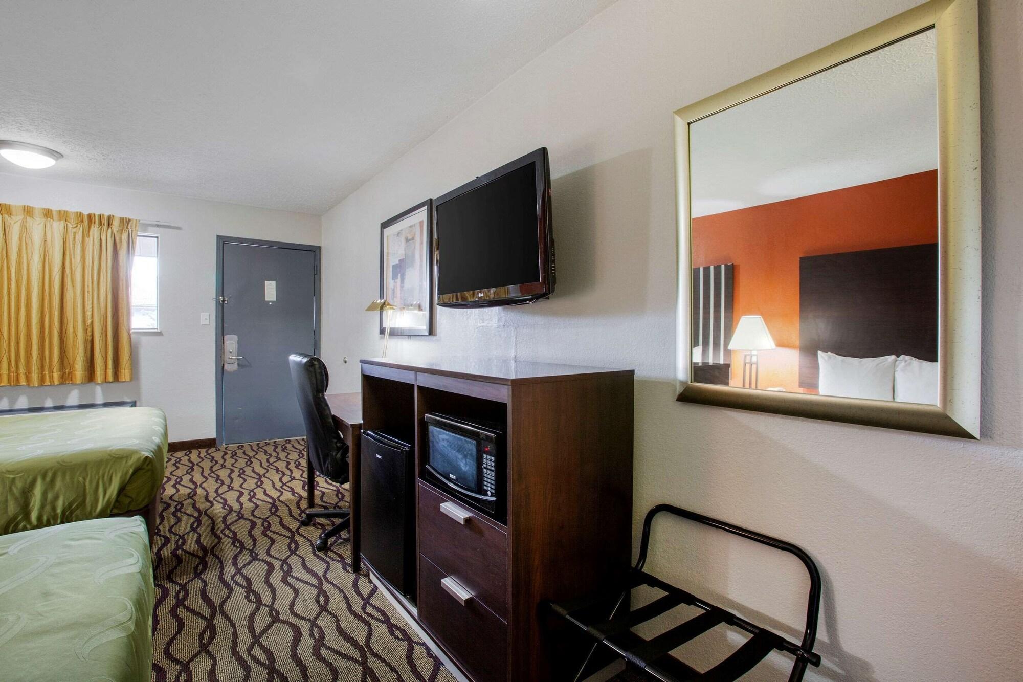 Quality Inn Columbus-East Kültér fotó